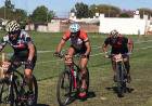 Bochín y Carlos Mandrini y Santino Romano, en el Campeonato Agentino