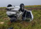Fuerte vuelco en medio de la lluvia entre Pringles y Laprida