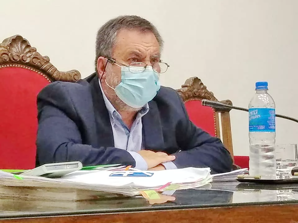 HCD Sesión Especial: Descubrimiento de Placa como Ex Presidente del Concejo Deliberante local a Carlos Berterret