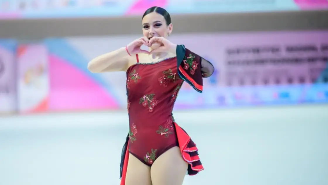 Brilló en China: la pringlense Mía Gorriti se metió entre las 10 mejores patinadoras del mundo