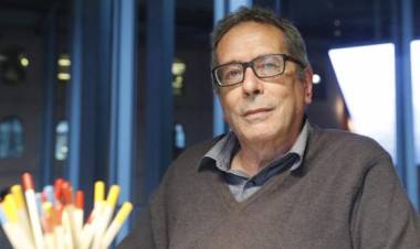 El pringlense Cesar Aira Candidato al Premio Nobel