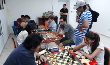 Finde decisivo en Unión Empleados de Comercio