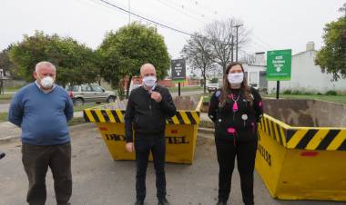 Matzkin dejó inaugurado un Eco Punto en el Fonavi