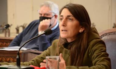 "La instalación de un punto limpio favorecería el desarrollo del programa de concientización"