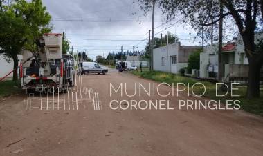 Obra pública: Cordón cuneta en calle Francia