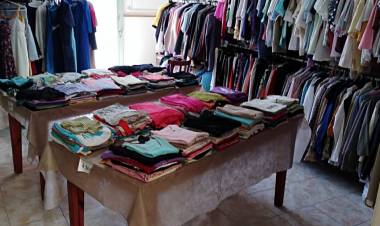 Nuevo horario en la Feria de Ropa de Cáritas