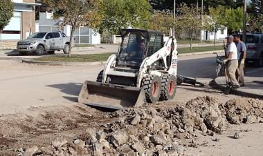 Indio Rico: Continúan los trabajos previos en las calles próximas a asfaltar