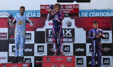 Logró su primer podio en la Junior Max