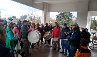 Los gremios pidieron un aumento de emergencia si se estira la paritaria