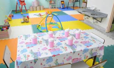 HCD: Proponen crear Salas Maternales en Escuelas Secundarias