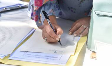 Entregarán escrituras en Pringles