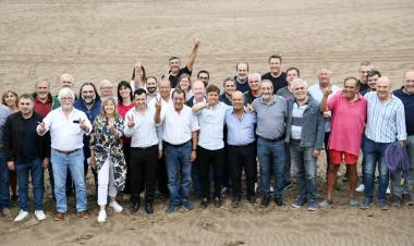 El Concejal José Esteves e Intendentes de la zona se reunieron con Kicillof