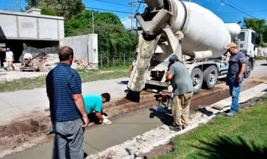 Continúan los trabajos de Ordenamiento y Seguridad Vial de calle 24 de Septiembre (Etapa 1)