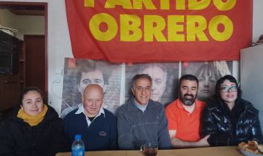 "Tiene un enorme valor el voto al Frente de Izquierda"