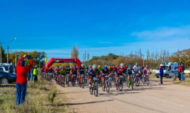 Ciclismo: Rural Bike 21° Aniversario en Coronel Pringles