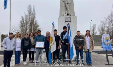 Acto 17 de agosto: La Escuela Especial Nº 501 recibió la Orden del Cruce de Los Andes