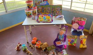 Compra de juguetes y juegos desde la Dirección de Acción Social