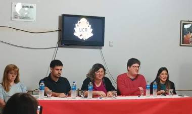 Asunción de las Nuevas Autoridades del Radicalismo de Coronel Pringles 