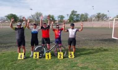 Ciclismo: amplio dominio de Guillermo Erro en la 4ª fecha en la pista