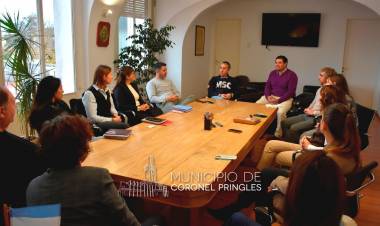 La Intendenta Interina Rosana Amondarain recibió esta mañana a representantes de agencias de turismo