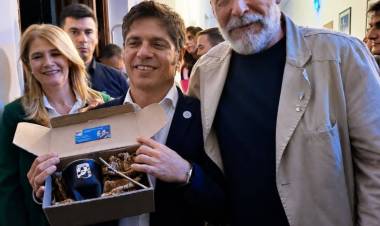 Referentes Peronistas de Pringles acompañan al Gobernador Axel Kiciloff