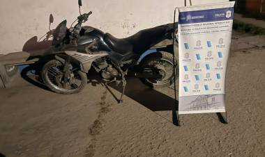 Policial: Dos Aprehendidos por Hurto