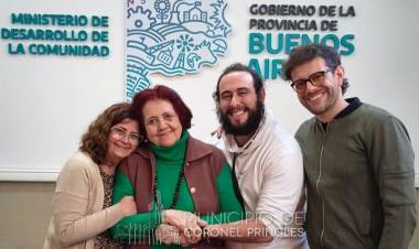 Participación en el ciclo "Infancias y Adolescencias: Construir sentidos para habitar el presente