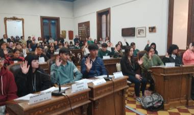 HCD: Tercera Sesión Honorable Concejo Estudiantil 