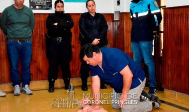 Capacitación en RCP y uso de Desfibriladores