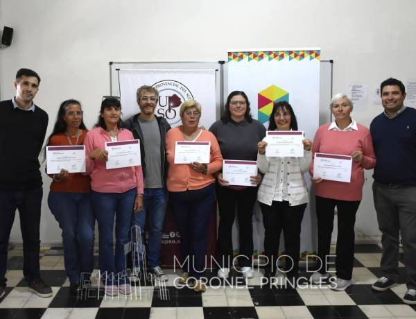 Se realizó la entrega de certificados de cursos UPAMI