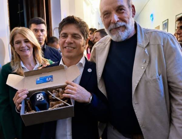 Referentes Peronistas de Pringles acompañan al Gobernador Axel Kiciloff