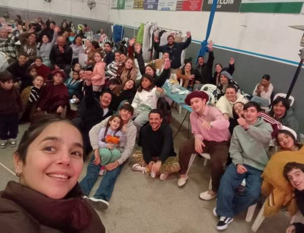 La Escuela de Danzas del Fogón brilló en Córdoba