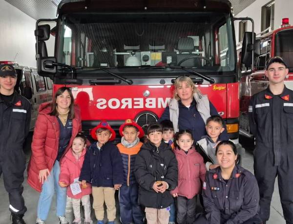 Una mañana de aprendizaje junto a nuestro Bomberos Voluntarios