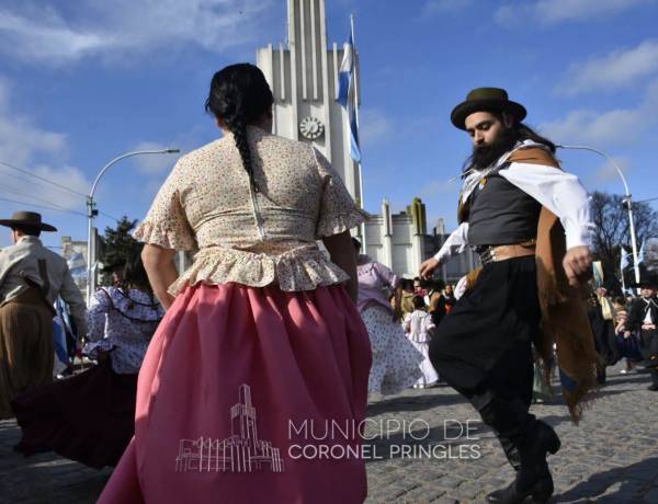 Acto oficial por el 210° Aniversario de la Declaración de la Independencia