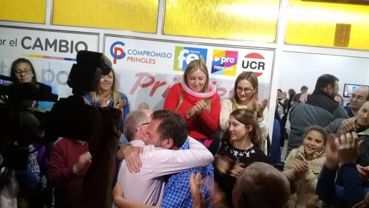 "Nos pusimos la camiseta de Pringles"