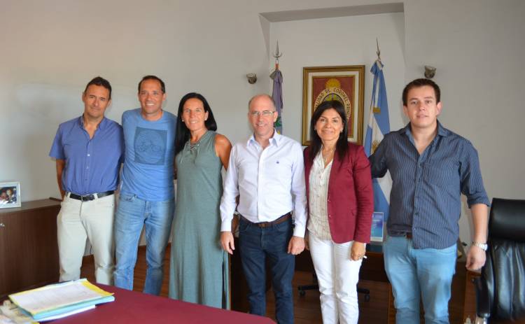 "Los invité a gestionar juntos en beneficio de la comunidad"