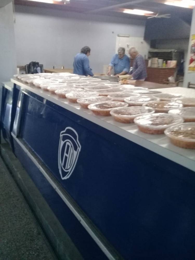 La Banda Ceferino Namuncurá preparó viandas