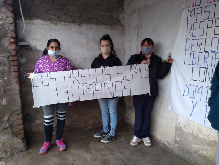 "Ellos cometieron errores y lo están pagando, pero tienen derecho a la salud"