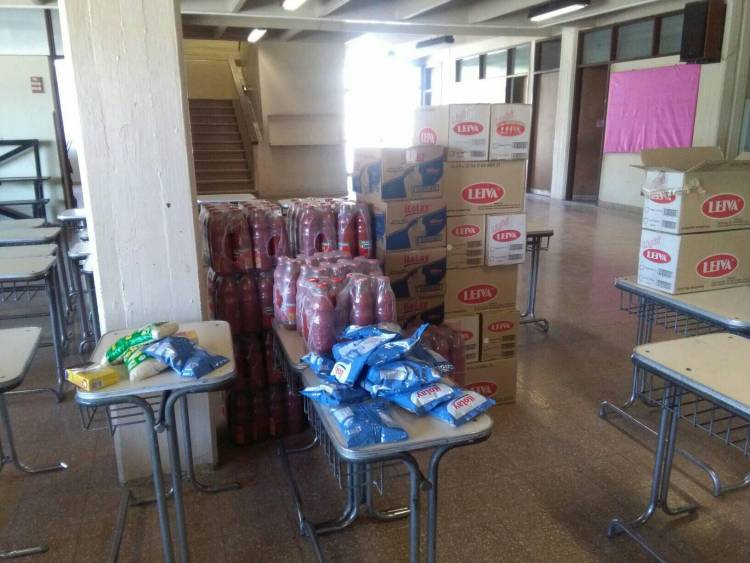 Reparto de mercadería a Establecimientos Educativos