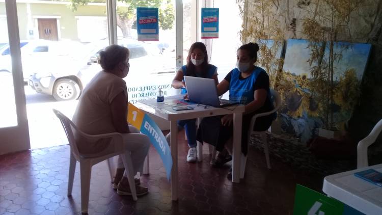 Cómo se distribuyeron las 17 mil vacunas que llegaron a Bahía Blanca y la región