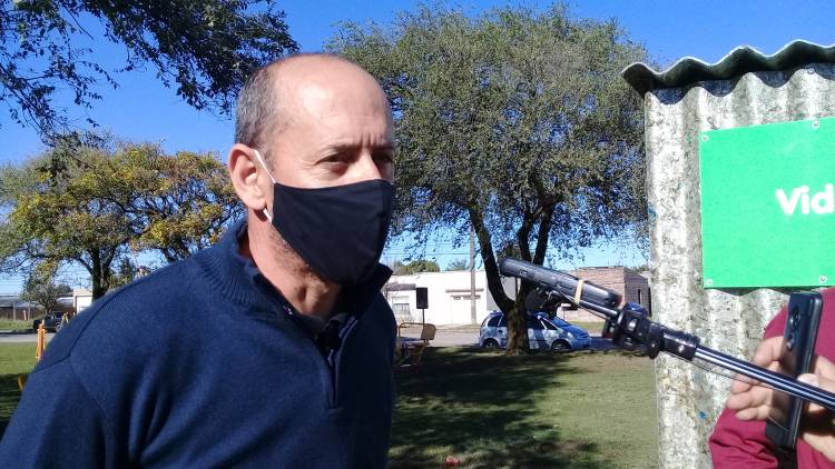 "La obra se está haciendo por administración con personal municipal"