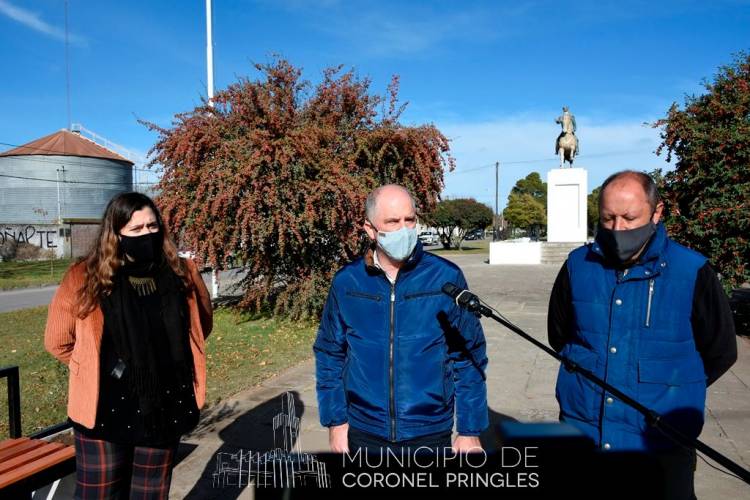 Se instaló equipamiento urbano en la Plaza Libertad