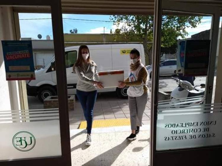 Astrazeneca: 400 vacunas arribaron a Coronel Pringles para aplicar 2° dosis