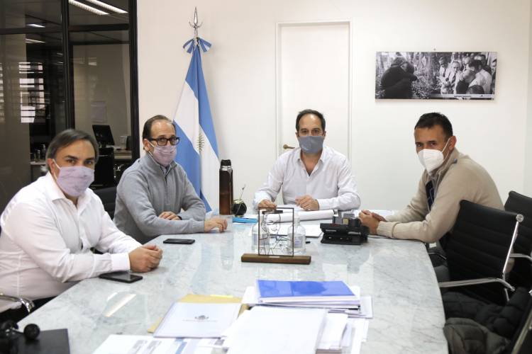 Ruesga y Romano mantuvieron una reunión por viviendas