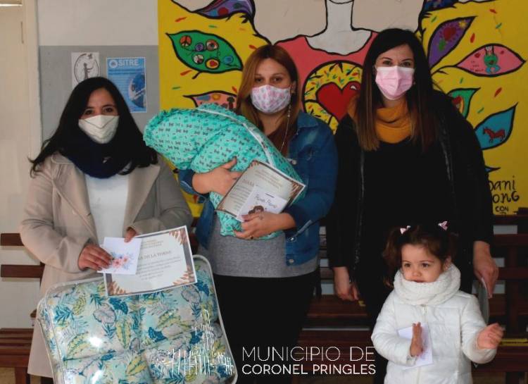 El Municipio de Pringles premió a las ganadores del Concurso fotográfico de Lactancia Materna