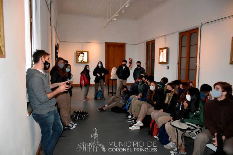 Alumnos de 5º Año de la Escuela Agrotécnica visitaron el Museo de Artes de Casa de Cultura