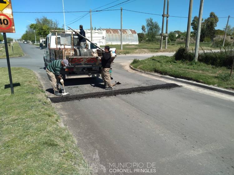 Colocan reductores de velocidad en el 13