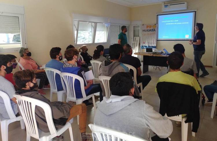 Charla sobre Huerta Agroecológica en Pringles