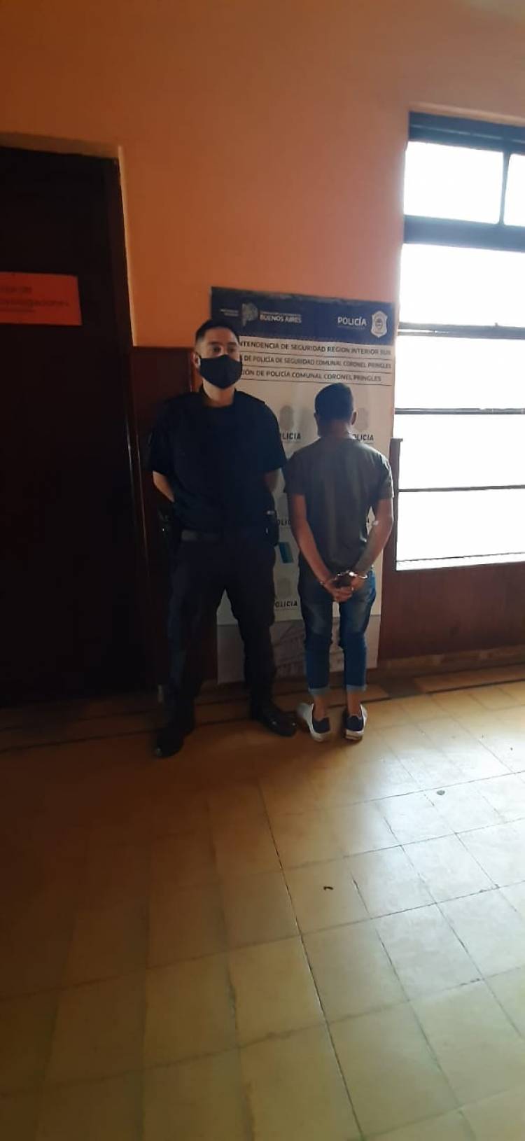 Detenido por Delito de Desobediencia