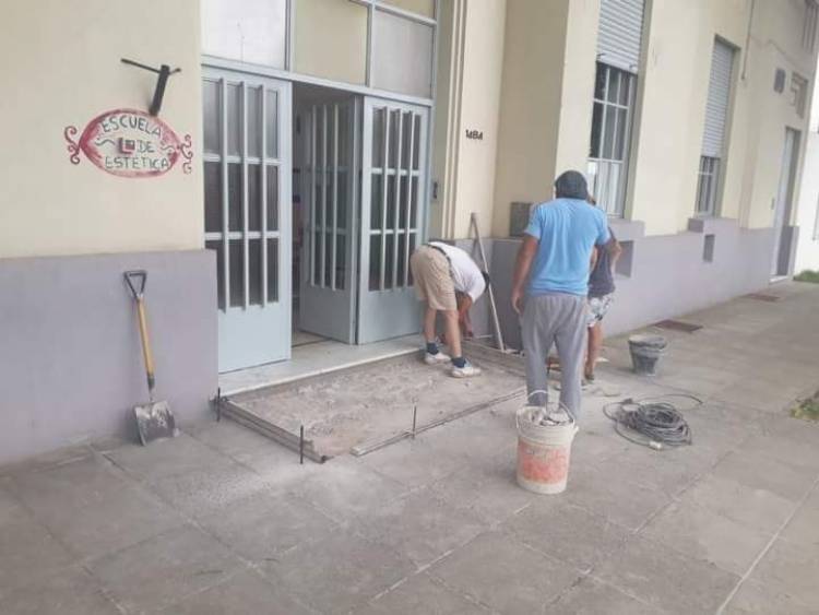 Rampa en la Escuela Primaria N°6